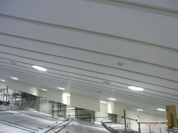 市原市議会厚生棟議場天井等改修工事（千葉県市原市）