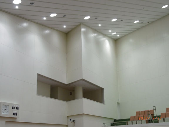 市原市議会厚生棟議場天井等改修工事（千葉県市原市）